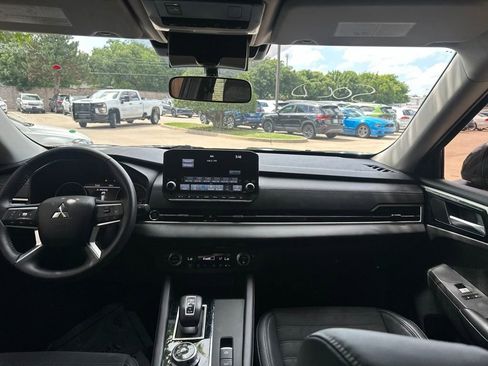 Used 2022 Mitsubishi Outlander SE FWD image 19