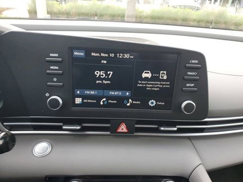 New 2026 Hyundai Elantra SEL Sport FWD image 14
