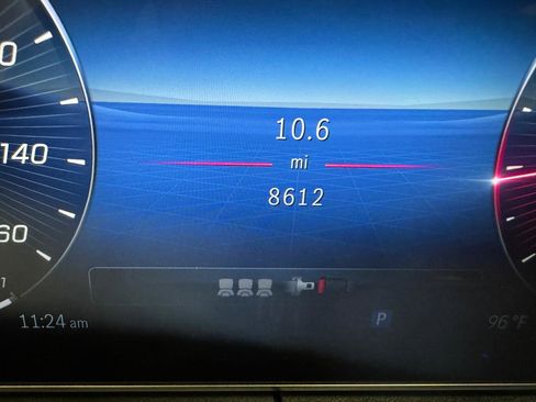 Used 2023 Mercedes-Benz C 300 4MATIC Sedan image 12