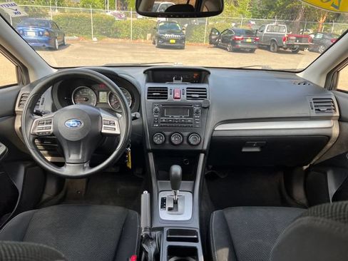 Used 2014 Subaru Crosstrek 2.0i Premium w/ Moonroof Package AWD/4WD image 11