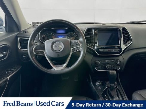 Used 2021 Jeep Cherokee Limited image 24