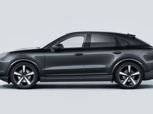 Used 2024 Porsche Cayenne Coupe AWD/4WD image 2