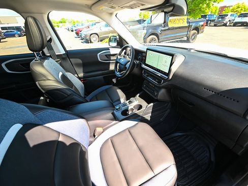 Certified 2025 Ford Bronco Sport Outer Banks w/ Outer Banks Tech Package+ AWD/4WD image 24
