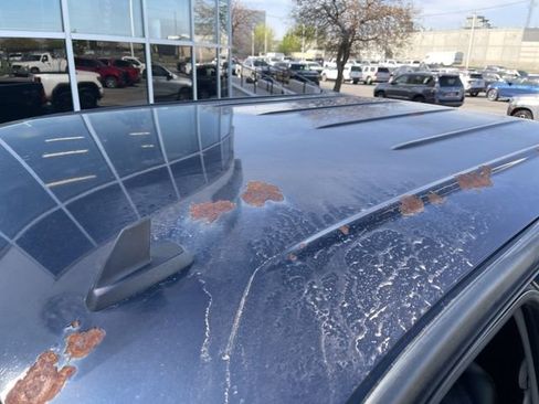 Used 2007 GMC Sierra 2500 SLT w/ EZ-Lift Tailgate Package image 8