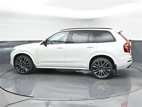 New 2026 Volvo XC90 B6 Ultra w/ Lounge Package image 5