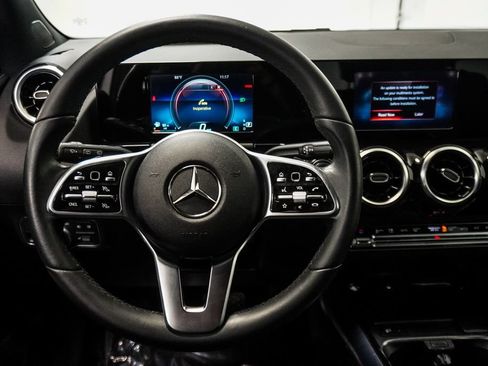 Used 2022 Mercedes-Benz GLA 250 image 13