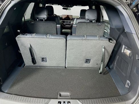 New 2026 Ford Explorer ST-Line image 14