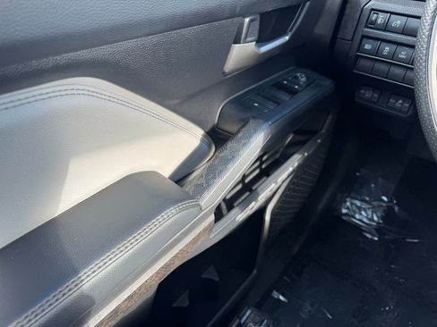 Certified 2025 Toyota Tacoma Limited AWD/4WD image 32