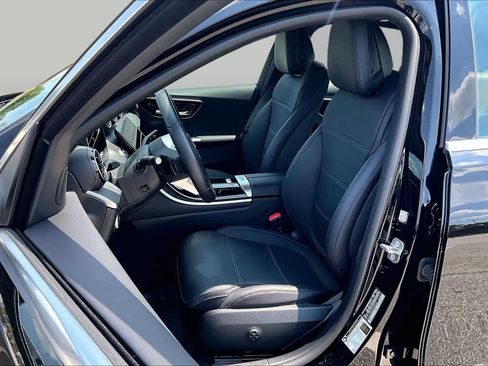 Certified 2025 Mercedes-Benz C 300 Sedan image 8