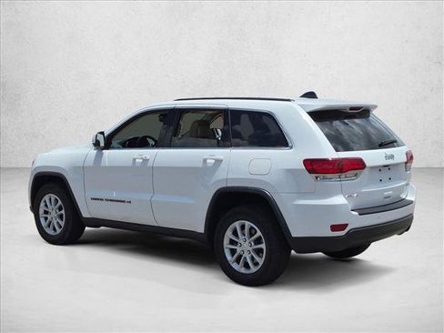 Used 2022 Jeep Grand Cherokee Laredo E AWD/4WD image 7