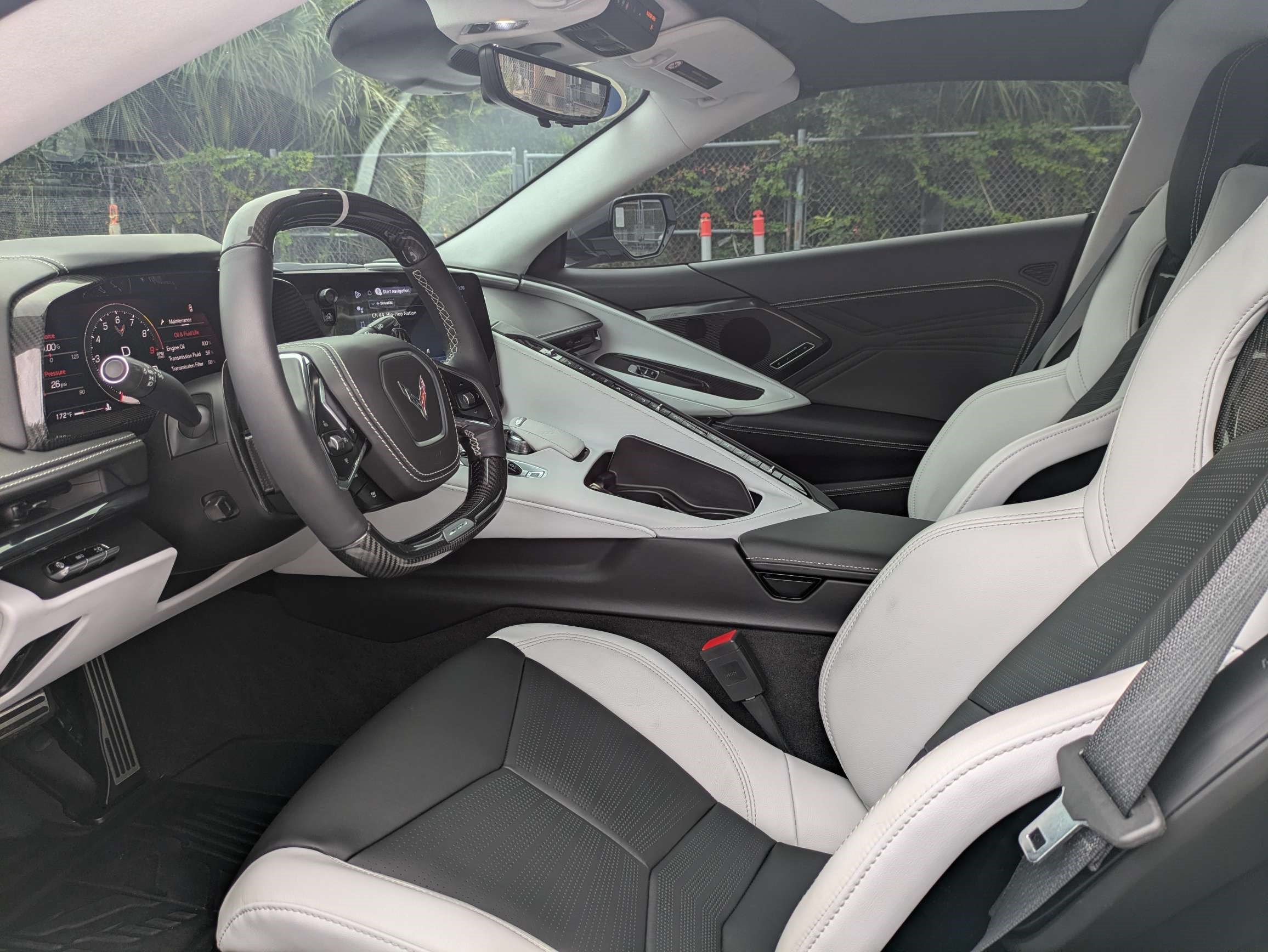Used 2024 Chevrolet Corvette Z06 RWD image 16
