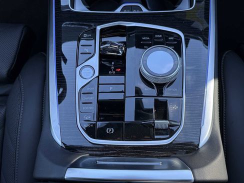 New 2026 BMW X7 xDrive40i w/ Executive Package image 20