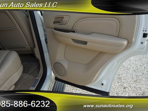 Used 2014 Cadillac Escalade Premium RWD image 21