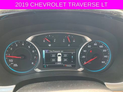 Used 2019 Chevrolet Traverse LT FWD image 12