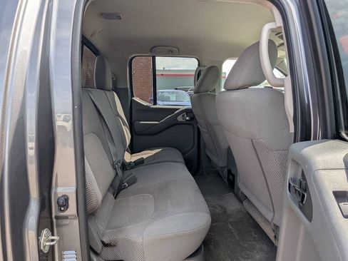 Used 2017 Nissan Frontier SV AWD/4WD image 15