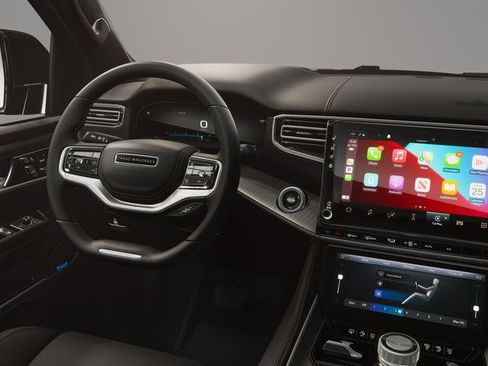 New 2026 Jeep Grand Wagoneer Summit image 9