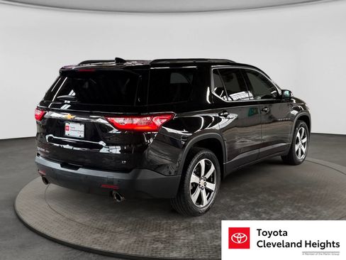 Used 2019 Chevrolet Traverse LT w/ LT Premium Package AWD/4WD image 5