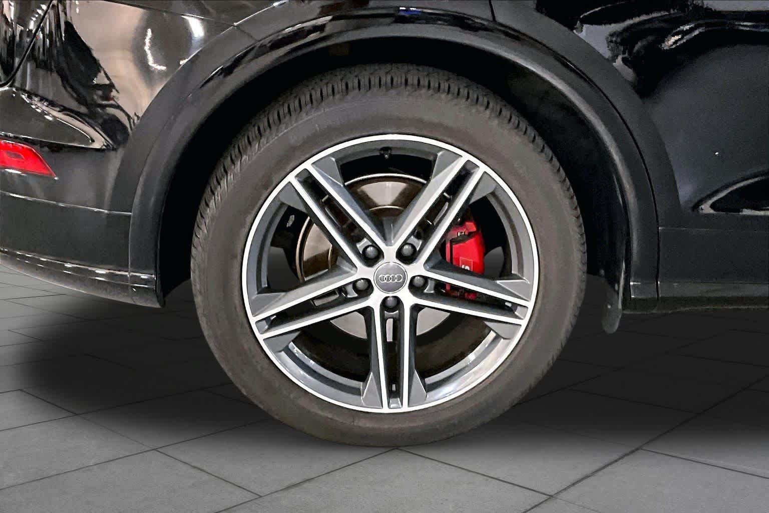 Used 2018 Audi SQ5 Prestige AWD/4WD image 10