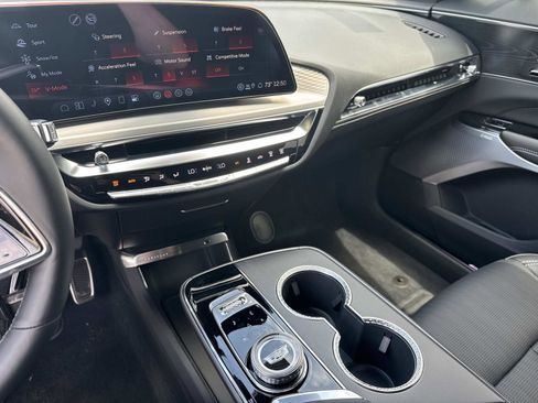 New 2026 Cadillac Lyriq V AWD/4WD image 24