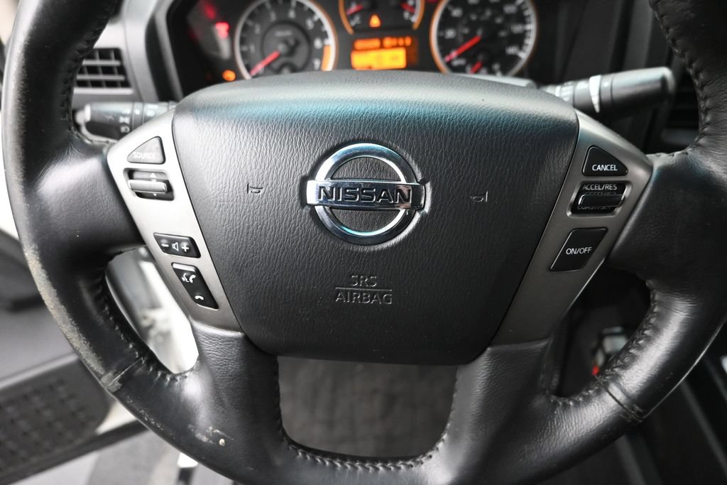 Used 2014 Nissan Titan SV w/ SV Value Truck Package AWD/4WD image 17
