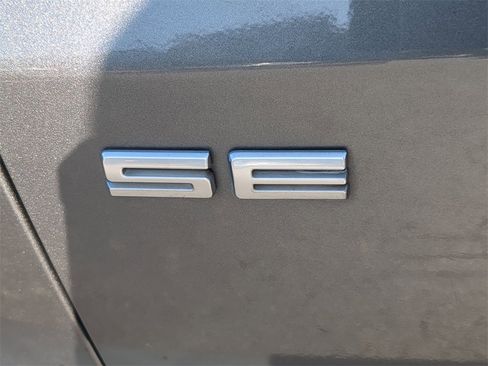 Used 2022 Ford Escape SE image 10