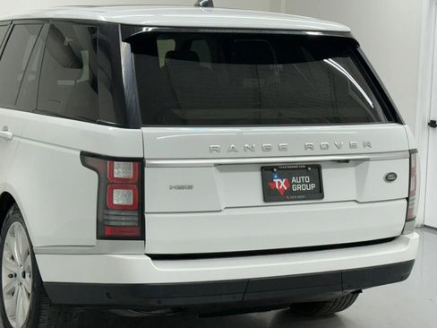 Used 2017 Land Rover Range Rover HSE image 13