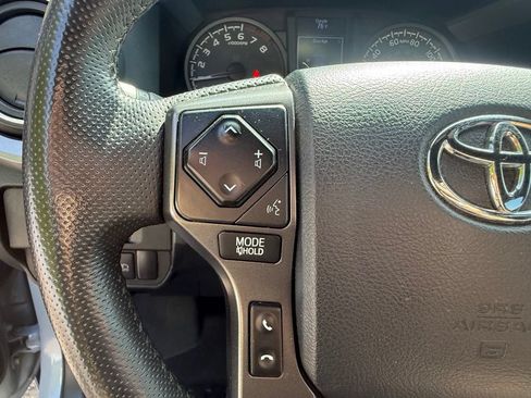 Used 2019 Toyota Tacoma TRD Off-Road w/ Technology Package AWD/4WD image 27
