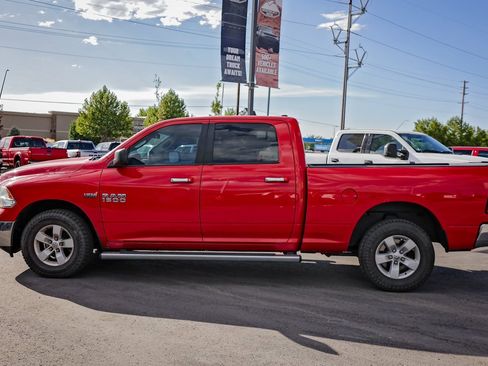 Used 2017 RAM 1500 Classic SLT image 3