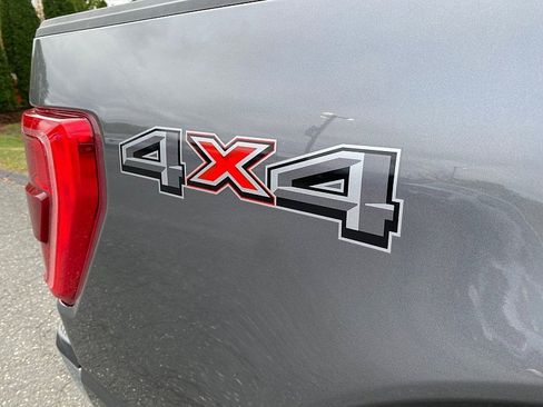 Certified 2022 Ford F150 XLT w/ Equipment Group 302A High image 10