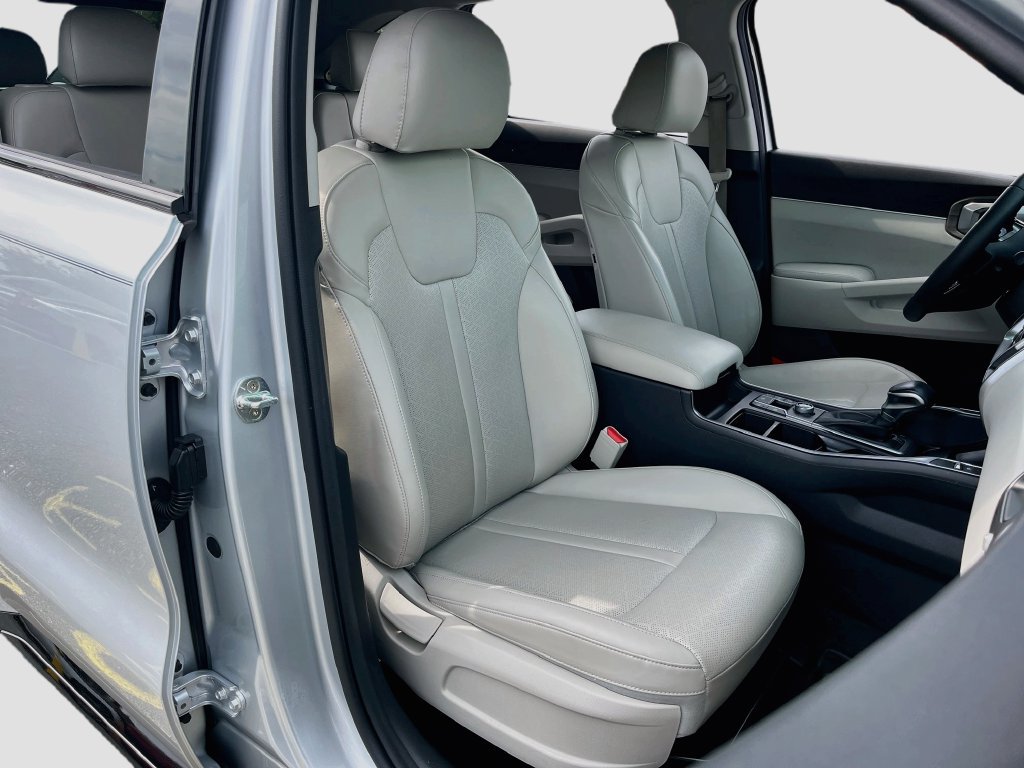 Used 2022 Kia Sorento EX w/ Panoramic Sunroof Package FWD image 29