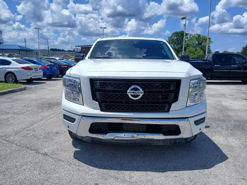 Used 2022 Nissan Titan SV w/ SV Convenience Package RWD image 38