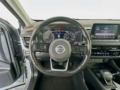 Used 2021 Nissan Rogue SL FWD image 11