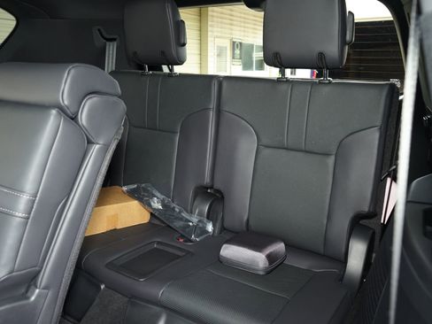 Used 2026 Lexus LX 700h Luxury w/ Accessory Package (Z1) AWD/4WD image 34