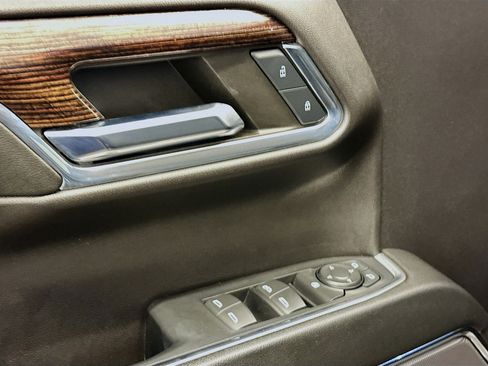 Used 2024 GMC Sierra 1500 Elevation image 15