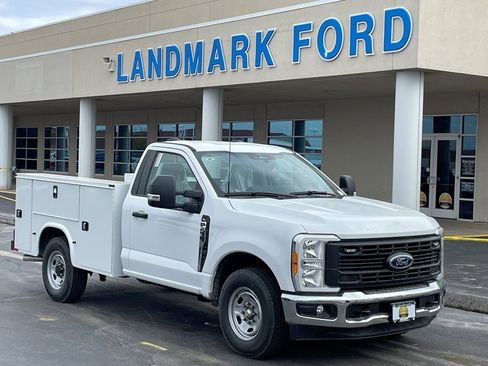 New 2023 Ford F250 XL w/ XL Chrome Package image 23