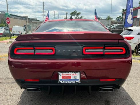 Used 2021 Dodge Challenger R/T RWD image 7
