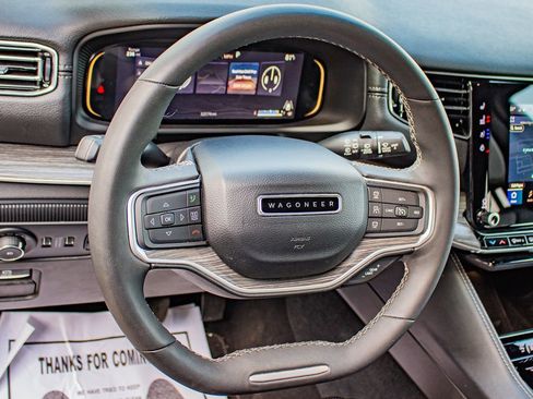 Used 2024 Jeep Wagoneer Series II w/ Flexible Seating Group AWD/4WD image 24