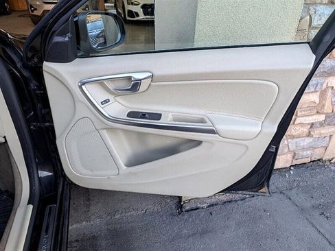 Used 2013 Volvo S60 T6 image 27