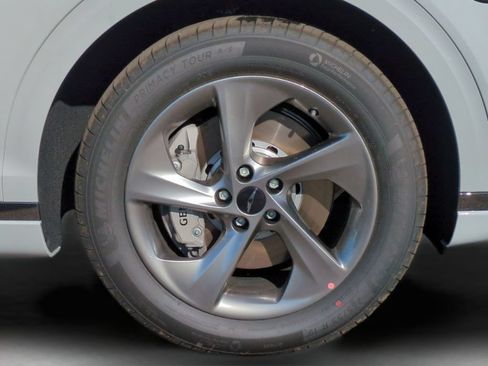 Used 2026 Genesis GV70 2.5T Select AWD/4WD image 11