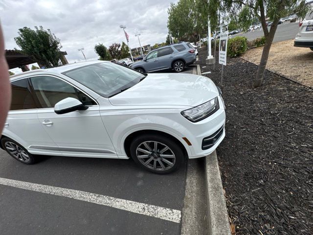 Used 2018 Audi Q7 2.0T Premium Plus w/ Premium Plus Package AWD/4WD image 53