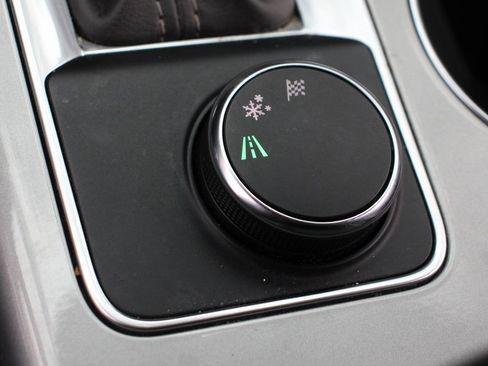 Used 2019 Chevrolet Blazer LT image 29