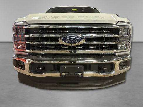 Certified 2024 Ford F250 Lariat AWD/4WD image 13
