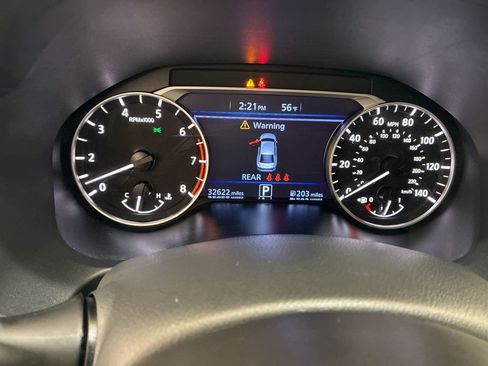 Used 2025 Nissan Altima 2.5 SV FWD image 15