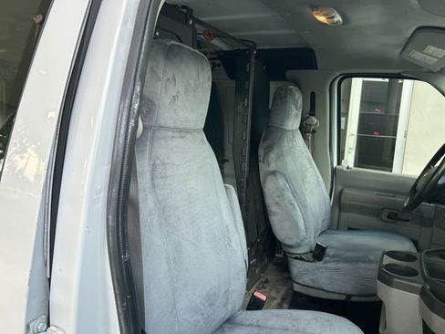 Used 2014 Ford E-150 and Econoline 150 w/ Commercial Cargo Van Package image 16