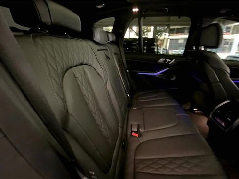Used 2021 BMW X5 M50i w/ Executive Package image 26