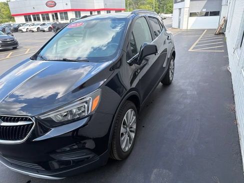 Used 2020 Buick Encore Preferred FWD image 2