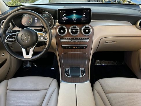 Certified 2022 Mercedes-Benz GLC 300 image 5