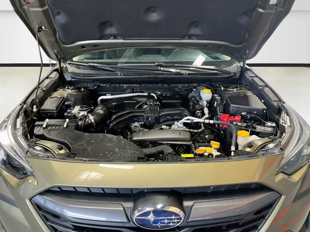 Used 2025 Subaru Outback Limited AWD/4WD image 32