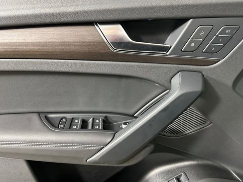 Used 2023 Audi Q5 2.0T Premium Plus w/ Premium Plus Package image 10