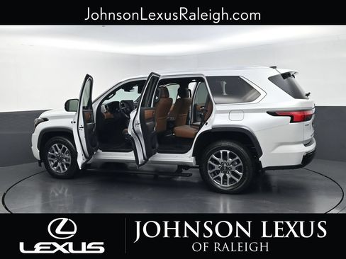 Used 2025 Toyota Sequoia 1794 Edition AWD/4WD image 38